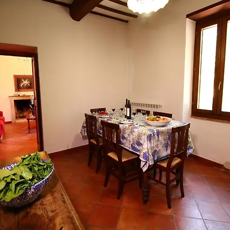 Holiday home In Gualdo Near Trasimeno *